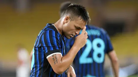 皇马传奇哈维·阿隆索：从进攻核心到中场指挥官的职业蜕变之路